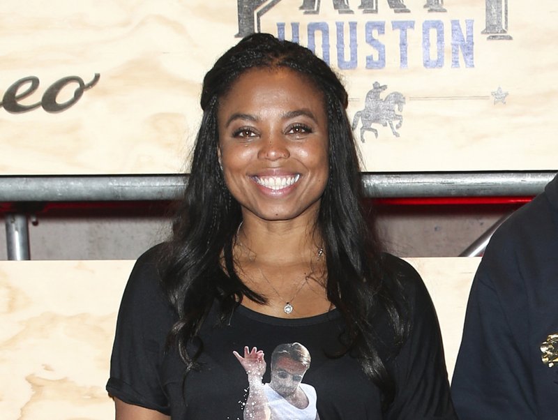 Jemele Hill still speaking her mind, this time on podcast