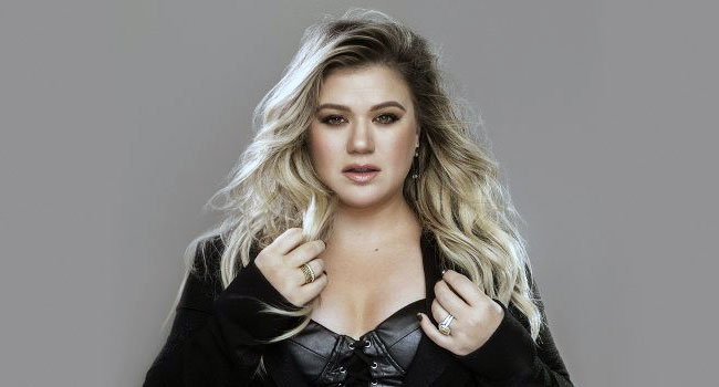 Kelly Clarkson underwent appendix surgery hours after hosting Billboard Music Awards
