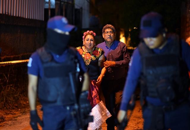 Gunmen kill 13 at Veracruz bar in one of worst Mexican slayings this year