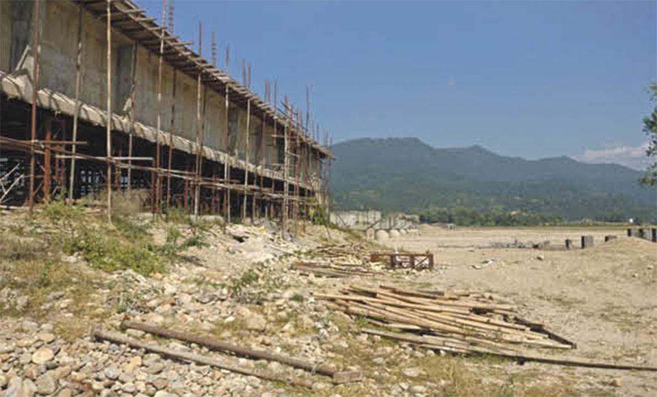 Construction of bridge over Kamala River stalled for years