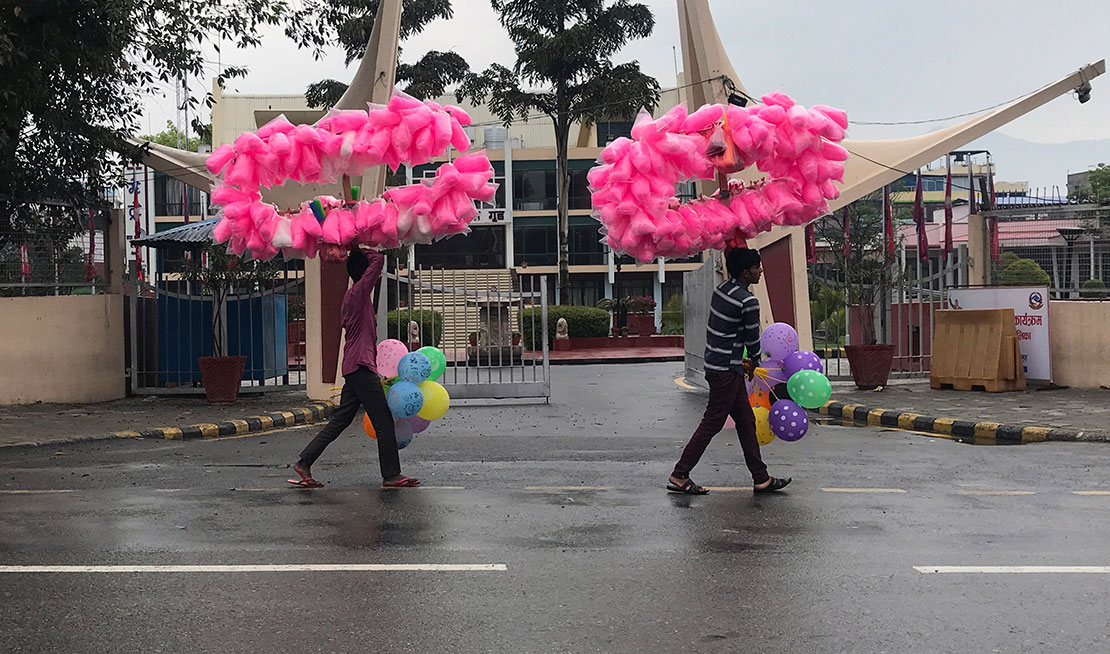 Govt warns against cotton candy consumption due to inedible coloring