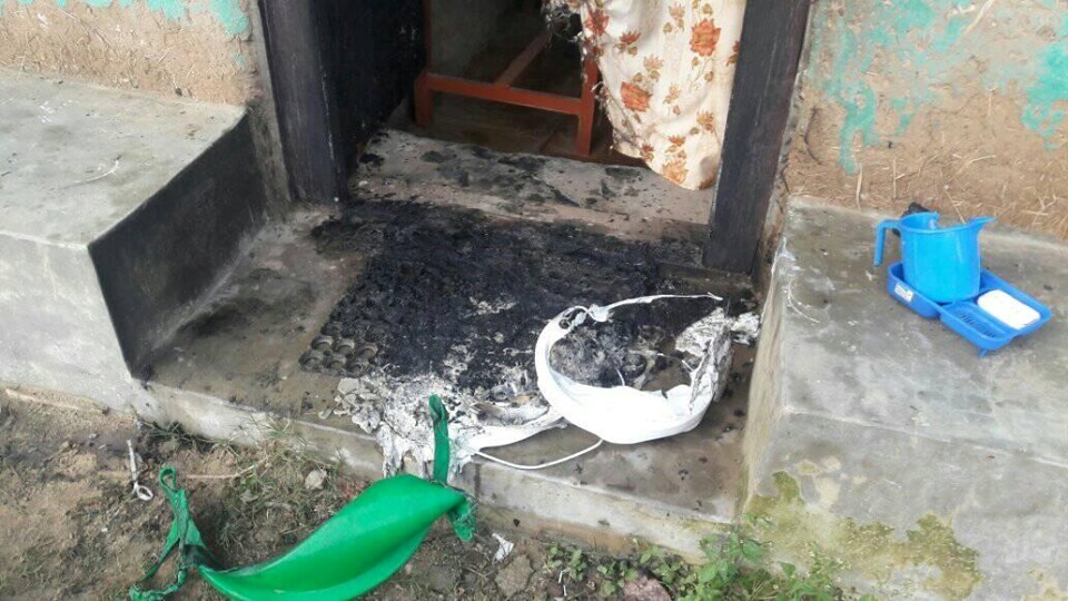 Unidentified group torches ward office in Vice President Pun's hometown