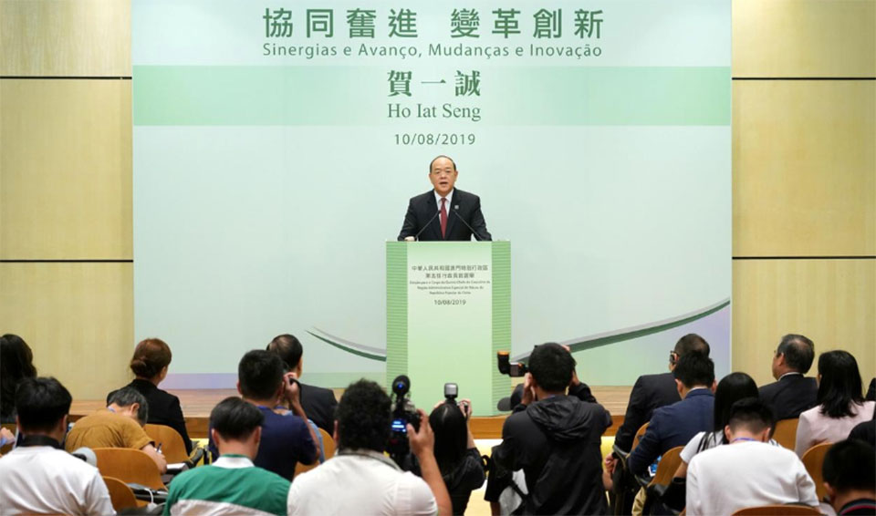 Gambling hub Macau chooses Beijing-backed man as leader