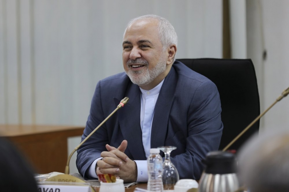 Iran says no talks with US unless it lifts sanctions