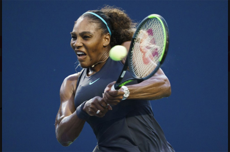 Serena Williams advances in Rogers Cup