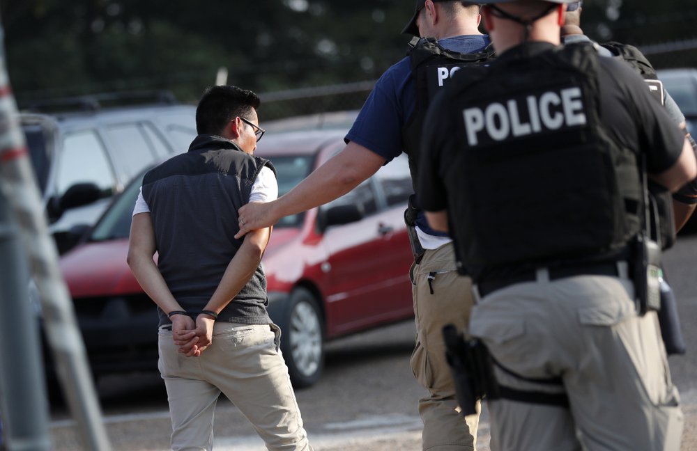 Largest US immigration raids in a decade net 680 arrests