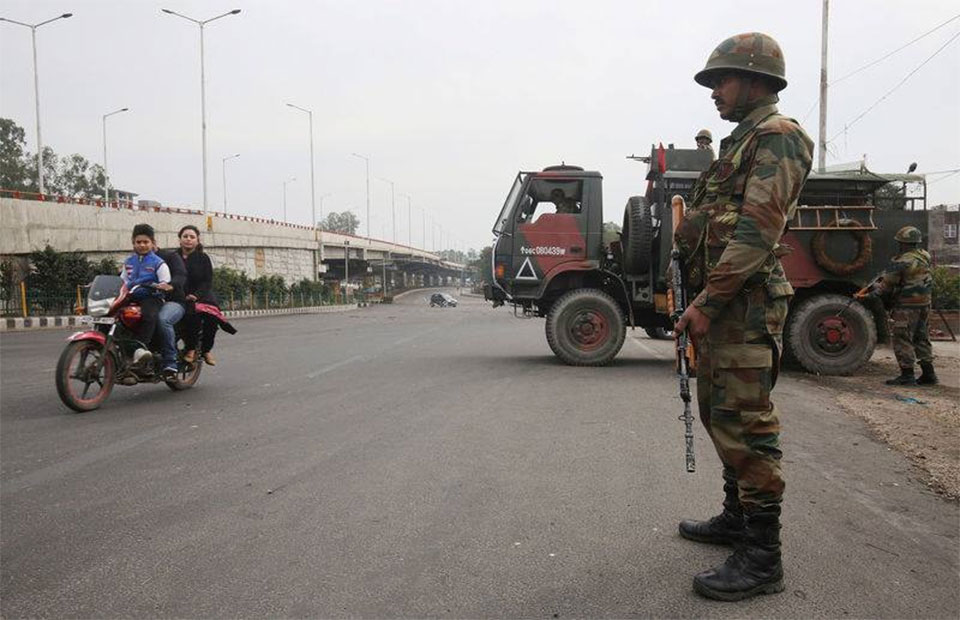 Gunbattle with militants kills four Indian soldiers, civilian in Kashmir - police