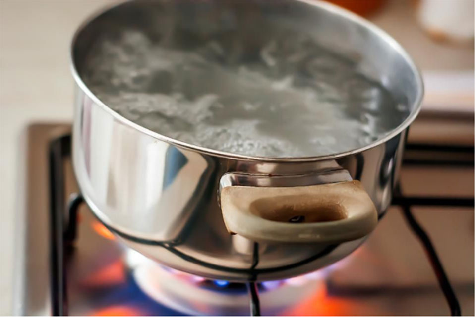 How the boiling water challenge can land you in the hospital