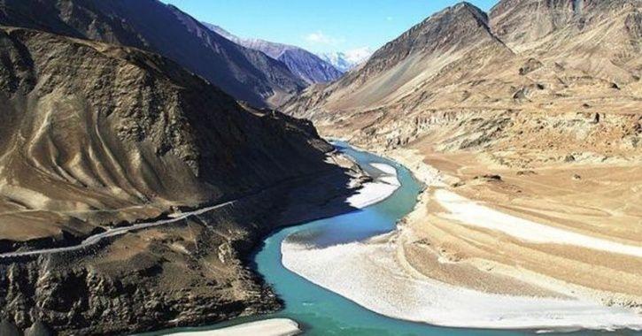 India threatens to cut water flow to Pakistan, Pakistan gears for war