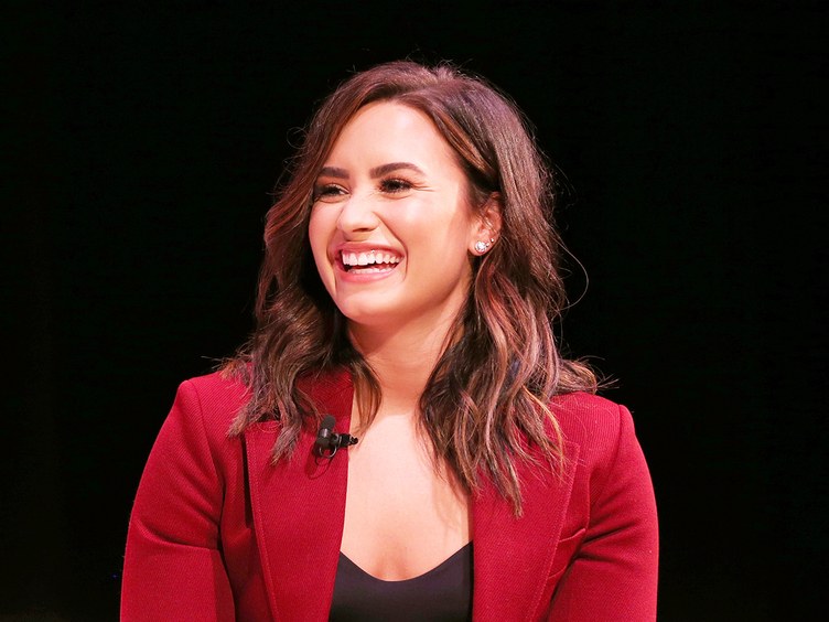 My City - Demi Lovato sends herself flowers after split with Henry Levy