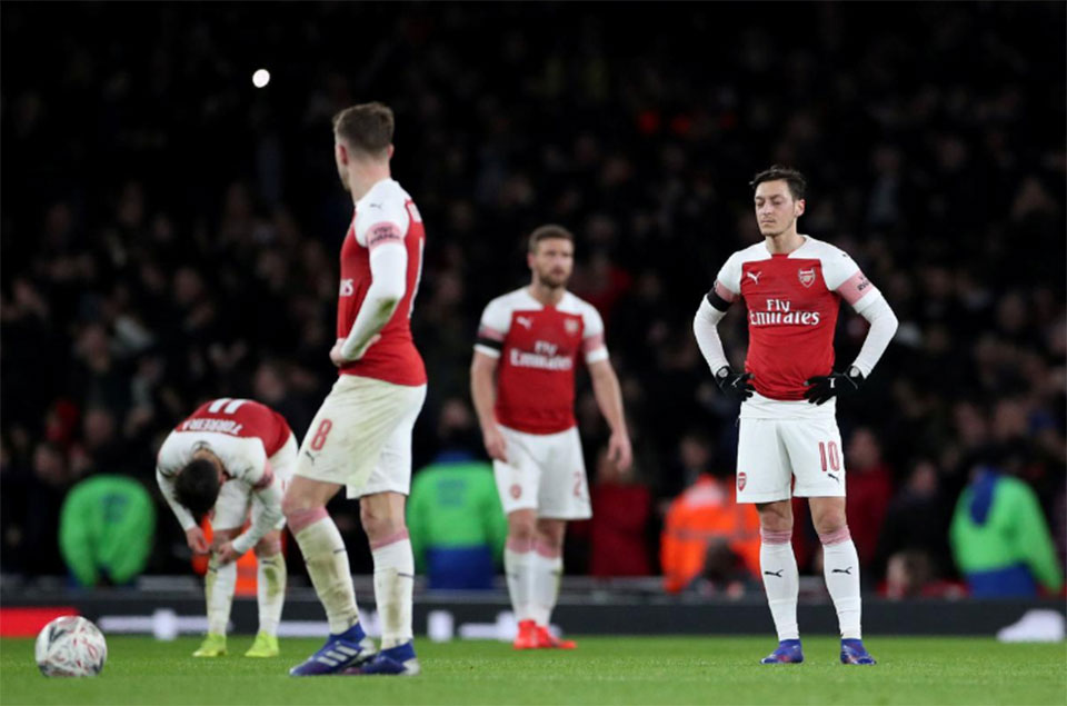 Arsenal's defensive woes mount after double injury blow