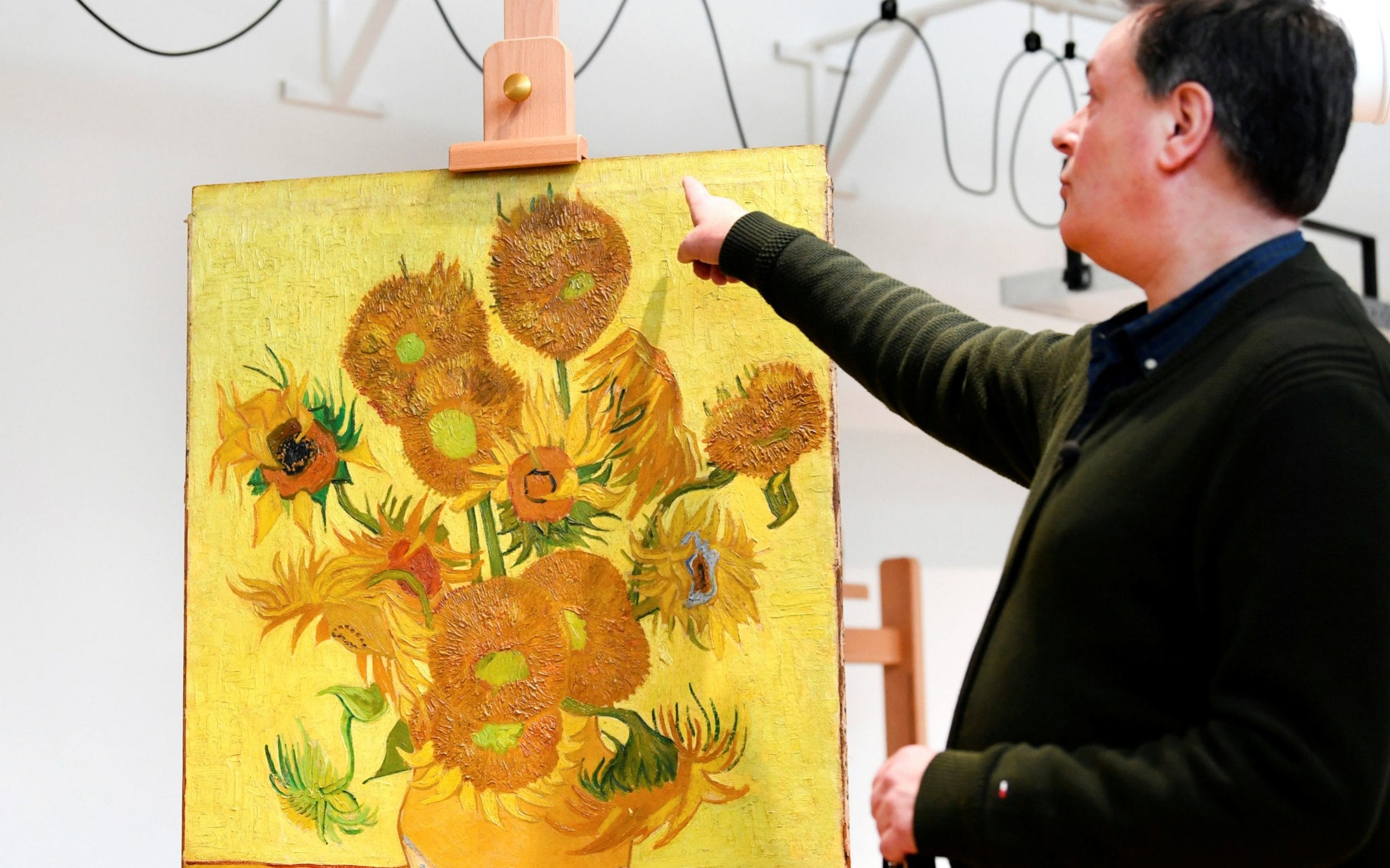 Frail at 130, Van Gogh's 'Sunflowers' will stay home from now on