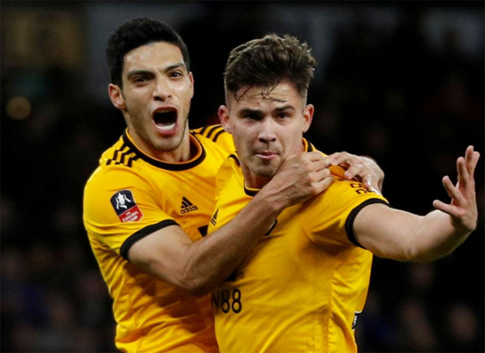 Liverpool knocked out of FA Cup by Wolves