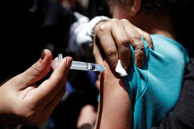 Chinese children given expired polio vaccines
