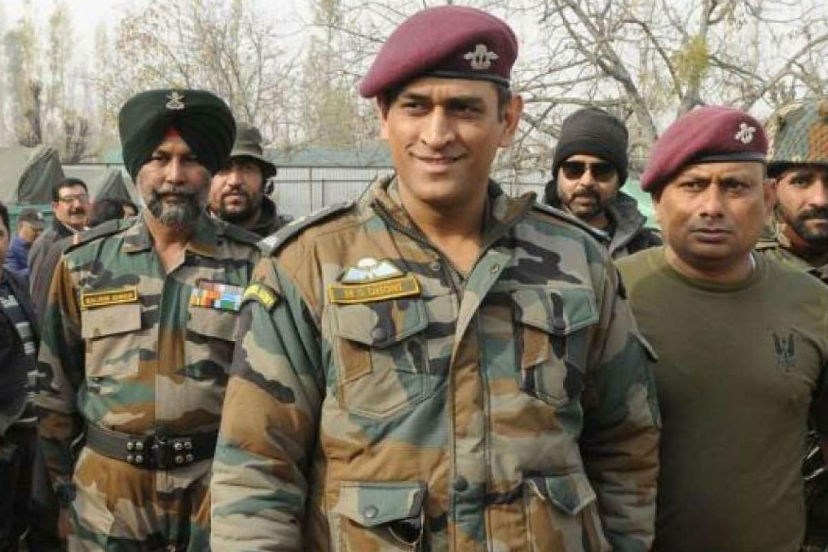 India's Dhoni to pull guard duty in troubled Kashmir as honorary colonel