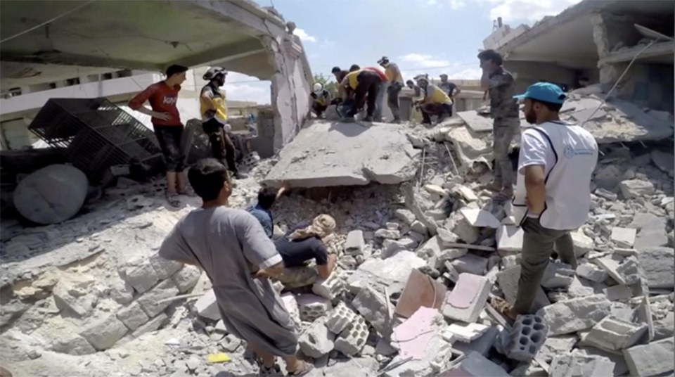 U.N. says Syria air strikes killed at least 100 civilians in past 10 days