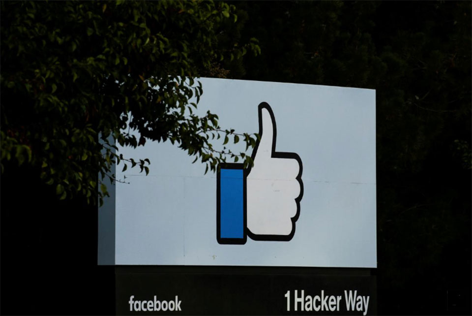 British regulator asks Facebook, eBay to tackle sale of fake reviews