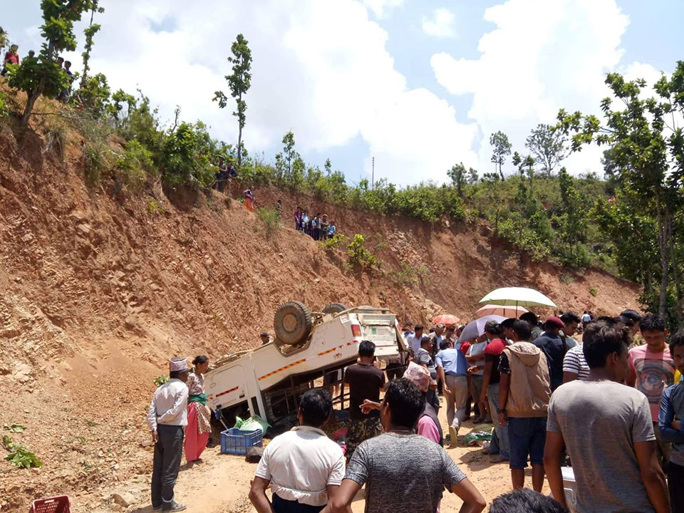 Bolero mishap claims five, injures 10 in Dhading