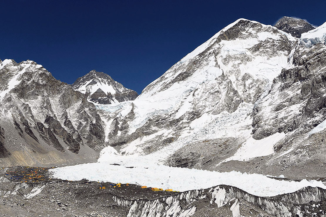 Old spy images reveal Himalayan glaciers are melting fast