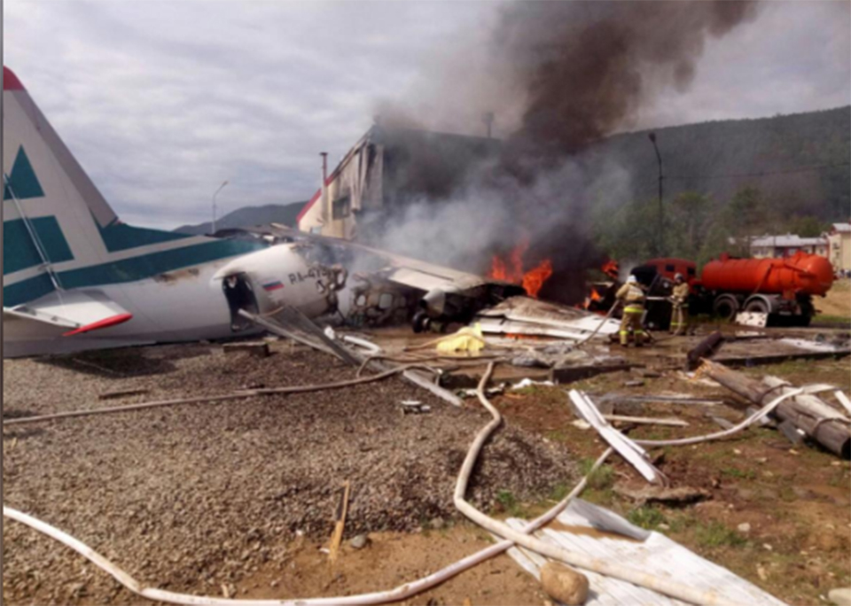 Two killed, 7 injured as Russian plane makes emergency landing
