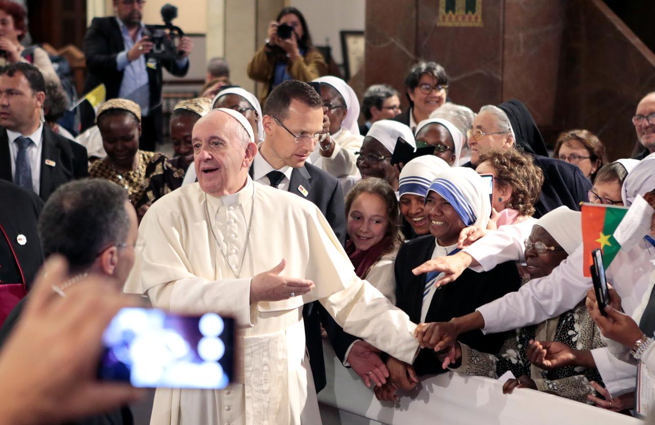 Conversion is not your mission, pope tells Catholics in Morocco