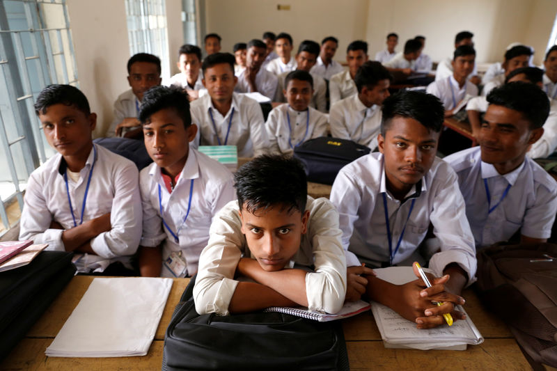 Rohingya 'lost generation' struggle to study in Bangladesh camps