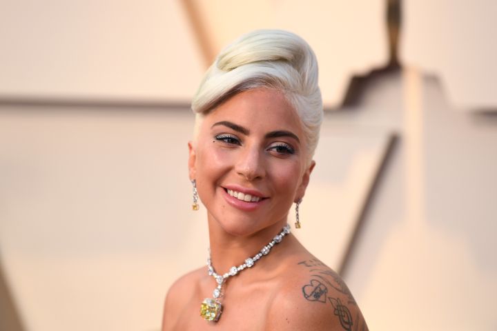 Lady Gaga shuts down pregnancy rumors with album news