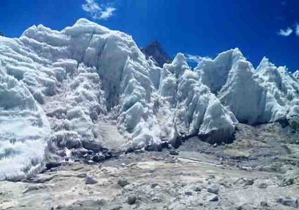 Dutch, Nepali nationals killed after avalanche in Manang