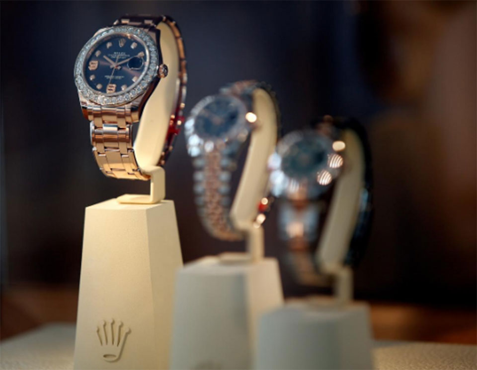 Watches of Switzerland shares climb 15% on London debut