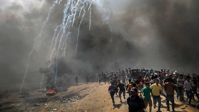 Under heavy rocket fire, Israeli reprisals kill 6