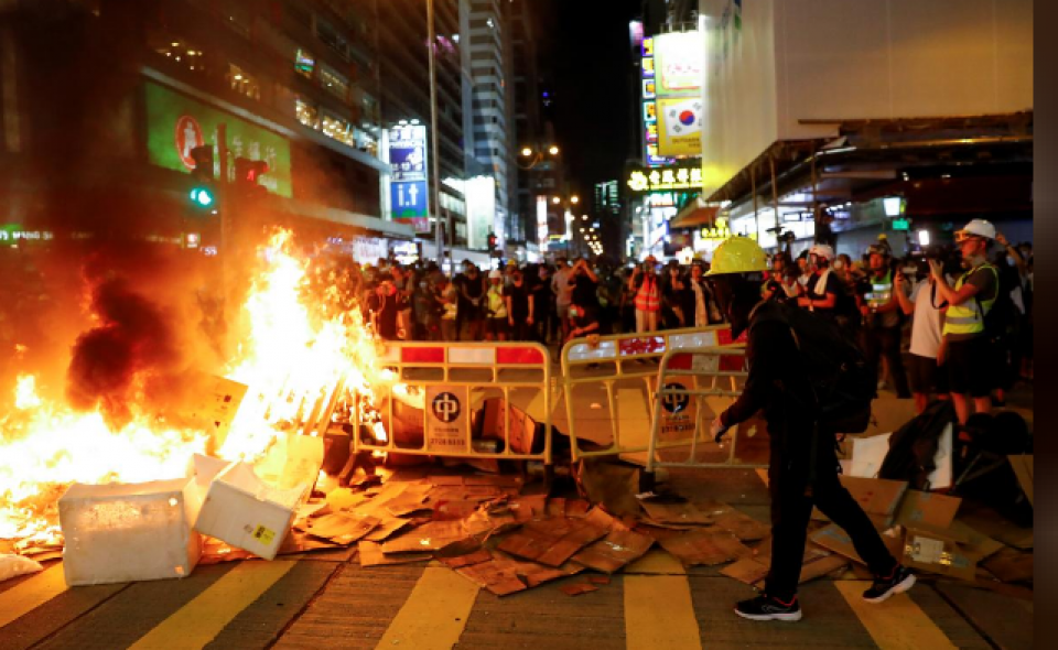 Hong Kong police break up new protest with rubber bullets, tear gas