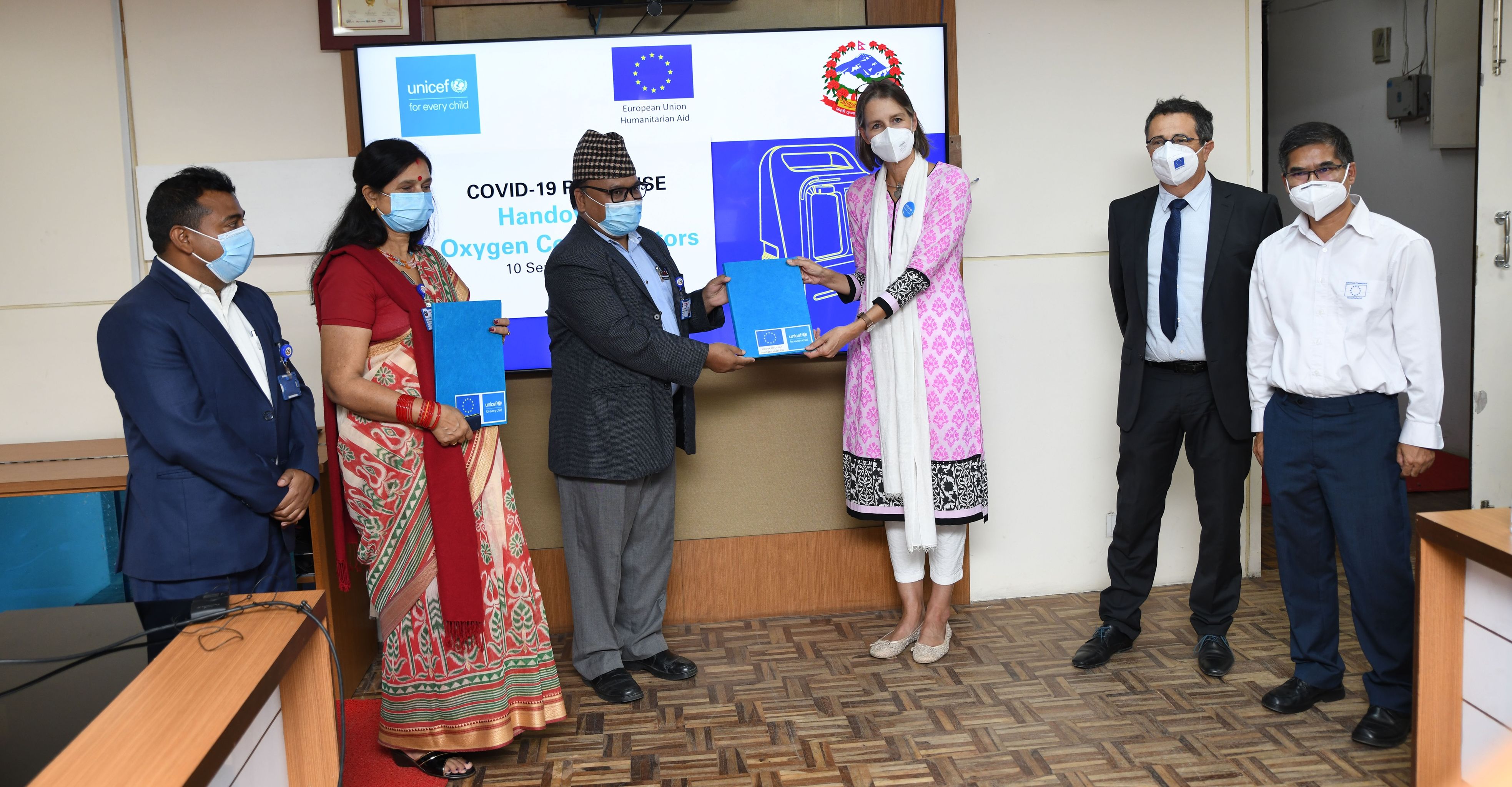 UNICEF hands over life-saving oxygen concentrators