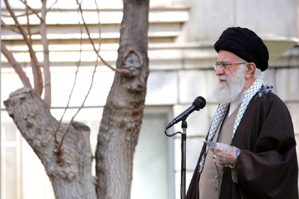 Khamenei to pardon 10,000 more prisoners
