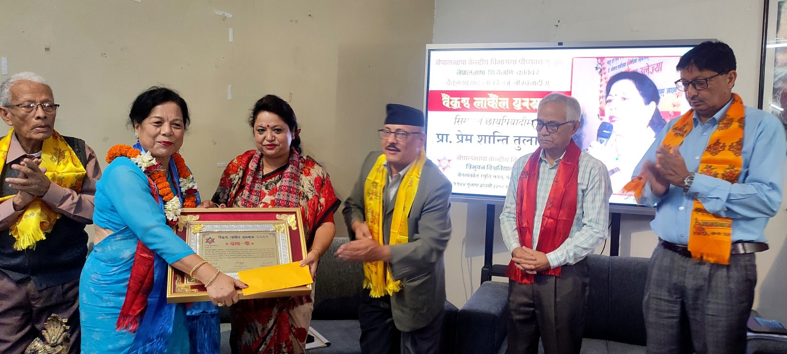 Tuladhar honored with Baikuntha Lakaul Award