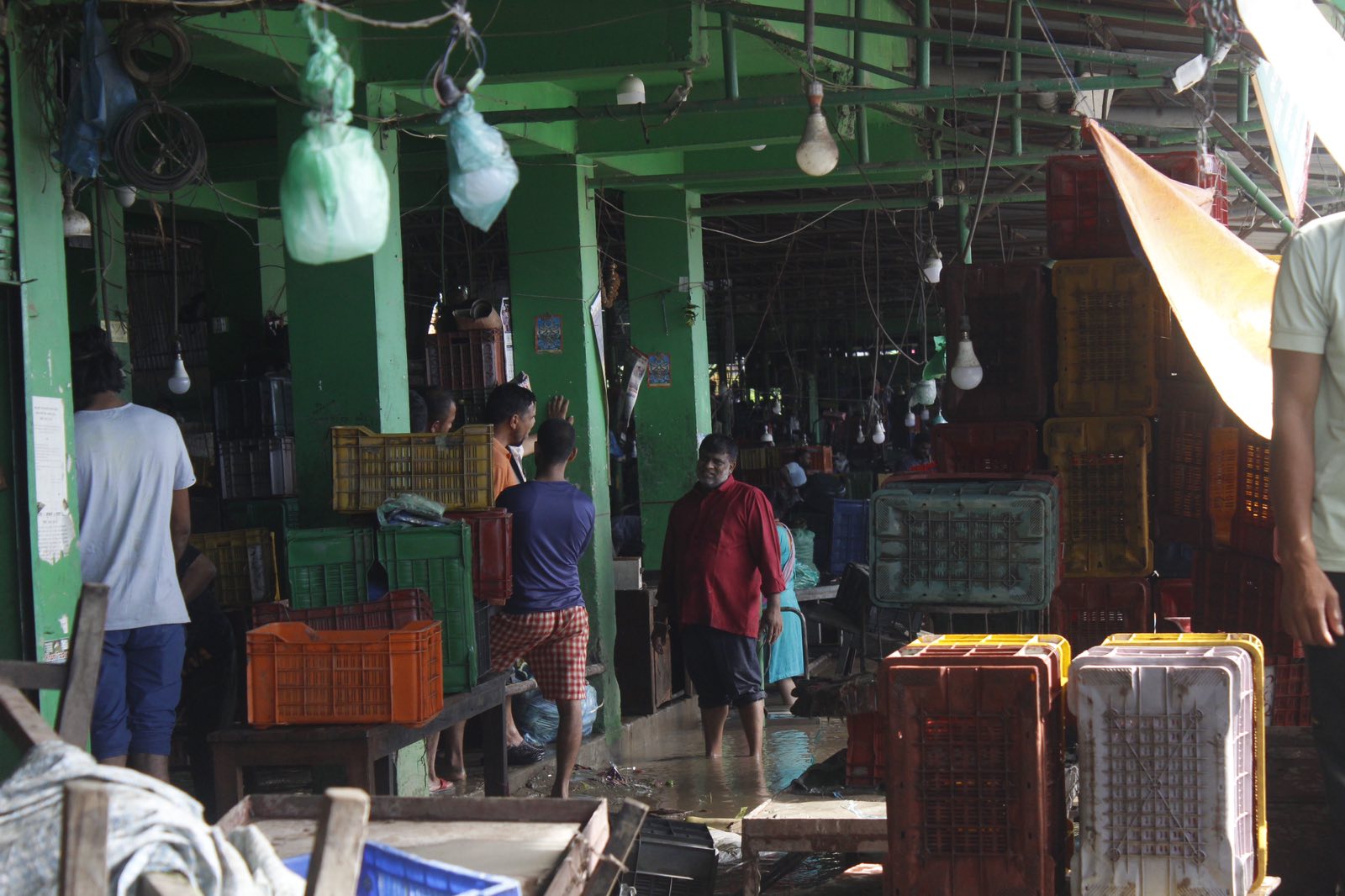 Balkhu vegetable market flooded after last night’s rainfall (In Pictures)