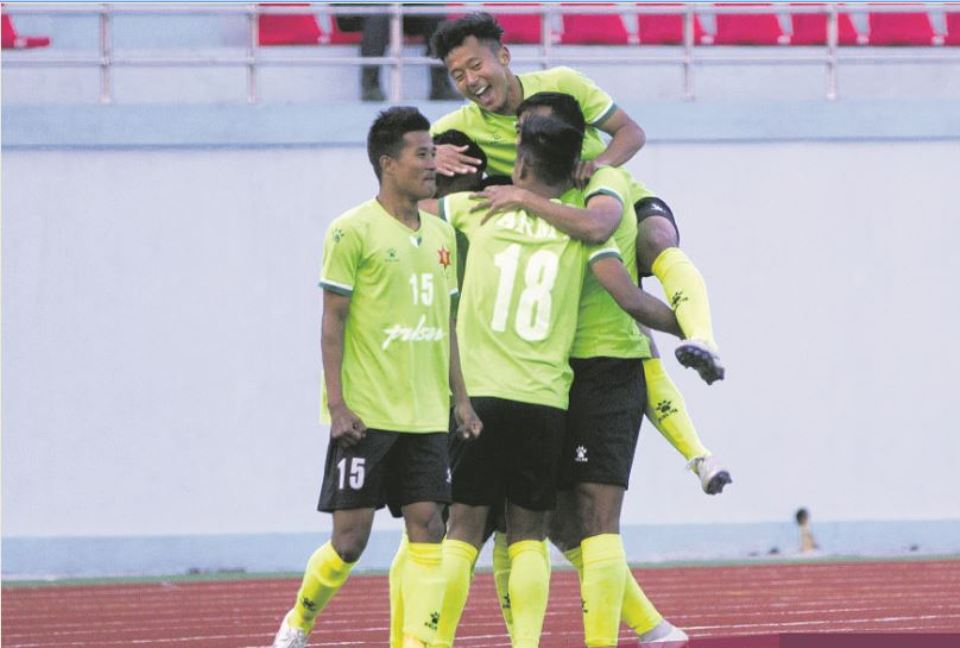 Army goes three points clear at top