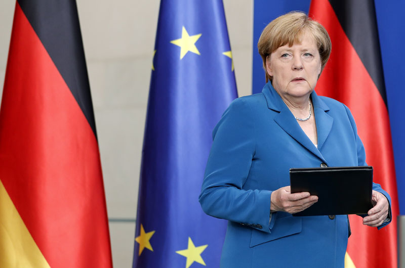 Merkel pledges justice after IS attacks