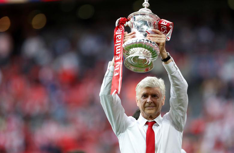 Wenger has signed new deal: BBC report