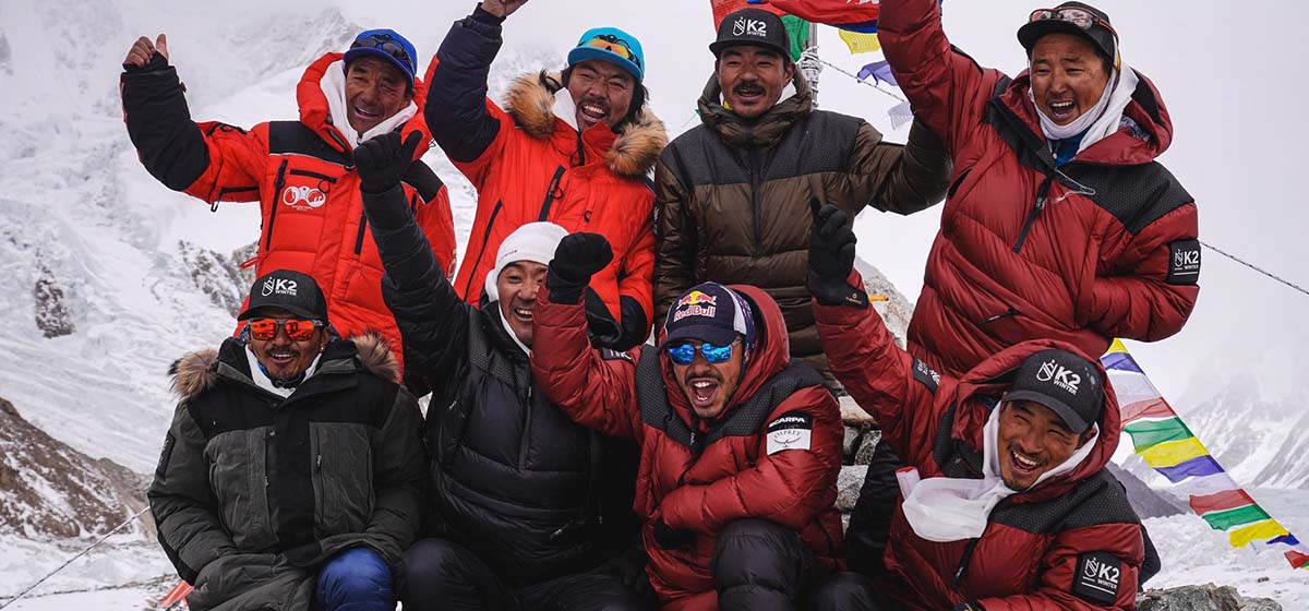 K2 winter summiteers receive a rousing welcome home