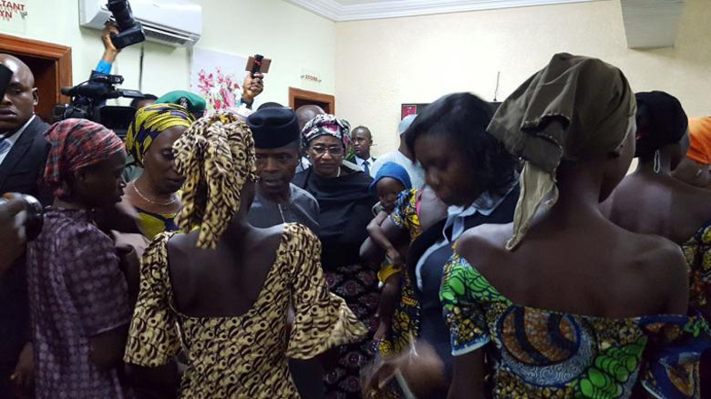 Boko Haram frees 21 kidnapped Chibok girls after 2.5 years