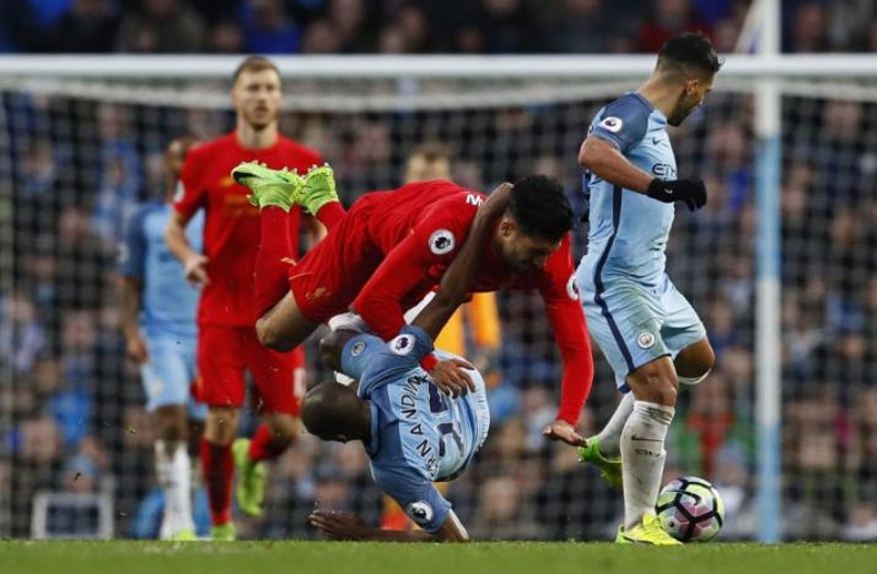 Spurs and United keep up pressure as City and Liverpool draw