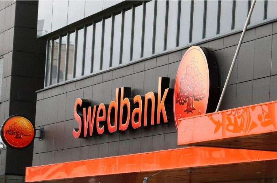 Swedbank proposes board revamp after money laundering scandal