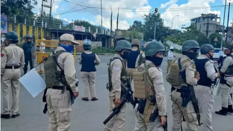 Fresh violence kills 13 in India's Manipur