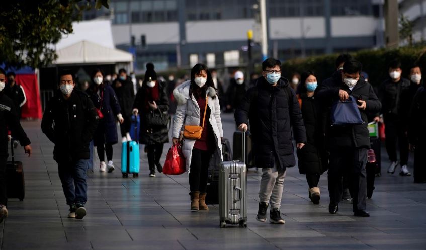 China slowly returns to work as coronavirus toll hits daily record