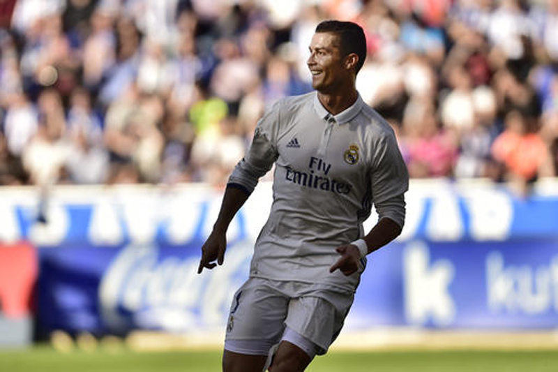 Ronaldo 2 goals shy of 100 in European competitions