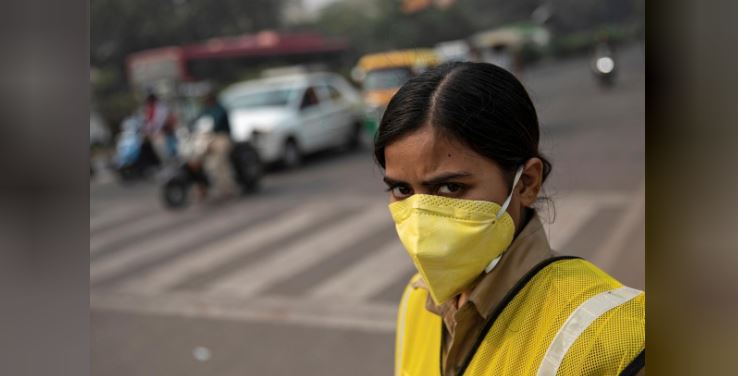 Indian capital banishes some cars in hope of clearing the air