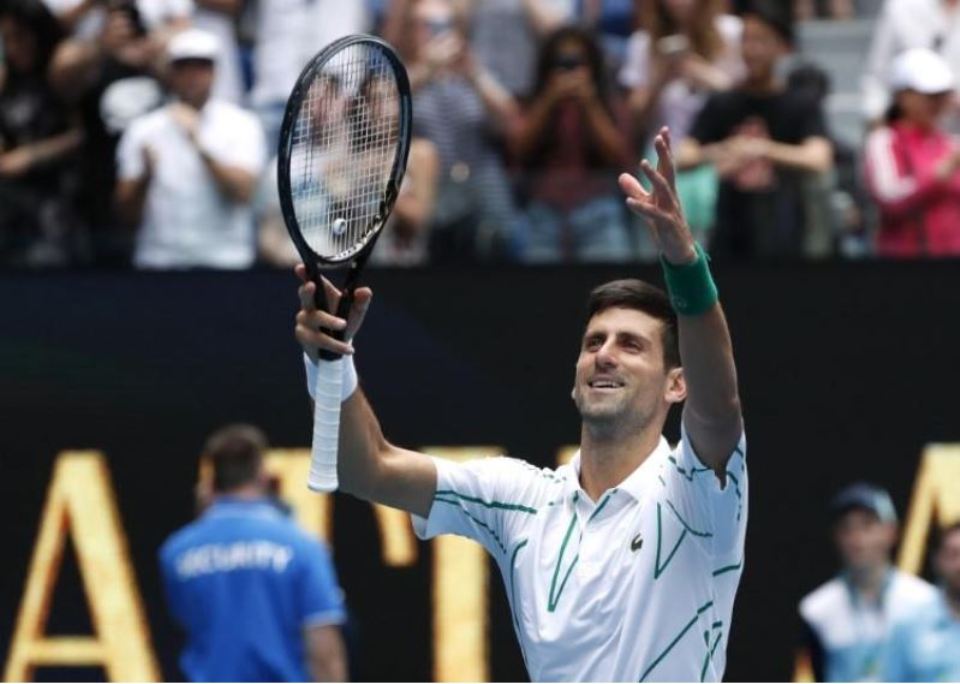 Djokovic swats aside Ito to reach Australian Open third round