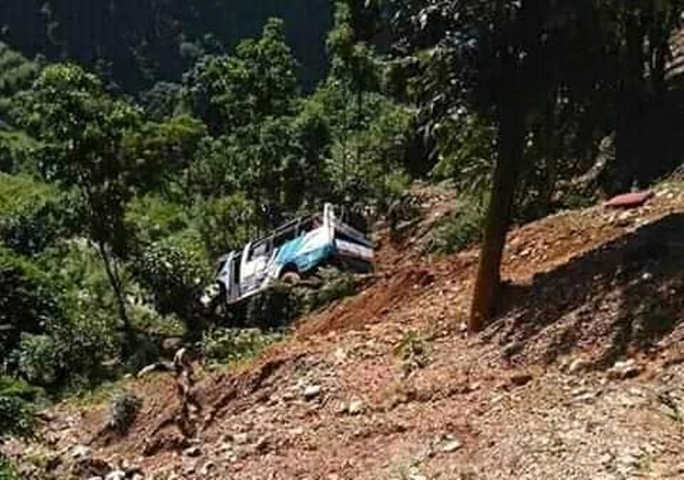 Update: Death toll in Sindhupalchowk bus crash climbs to 11, 30 injured