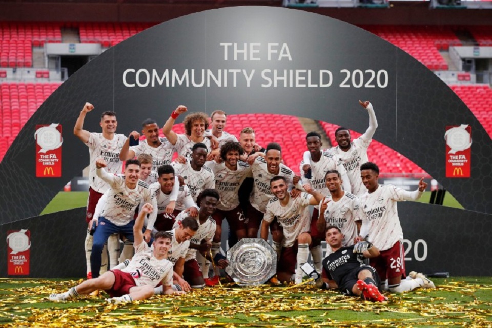 Arsenal beat Liverpool on penalties to lift FA Community Shield