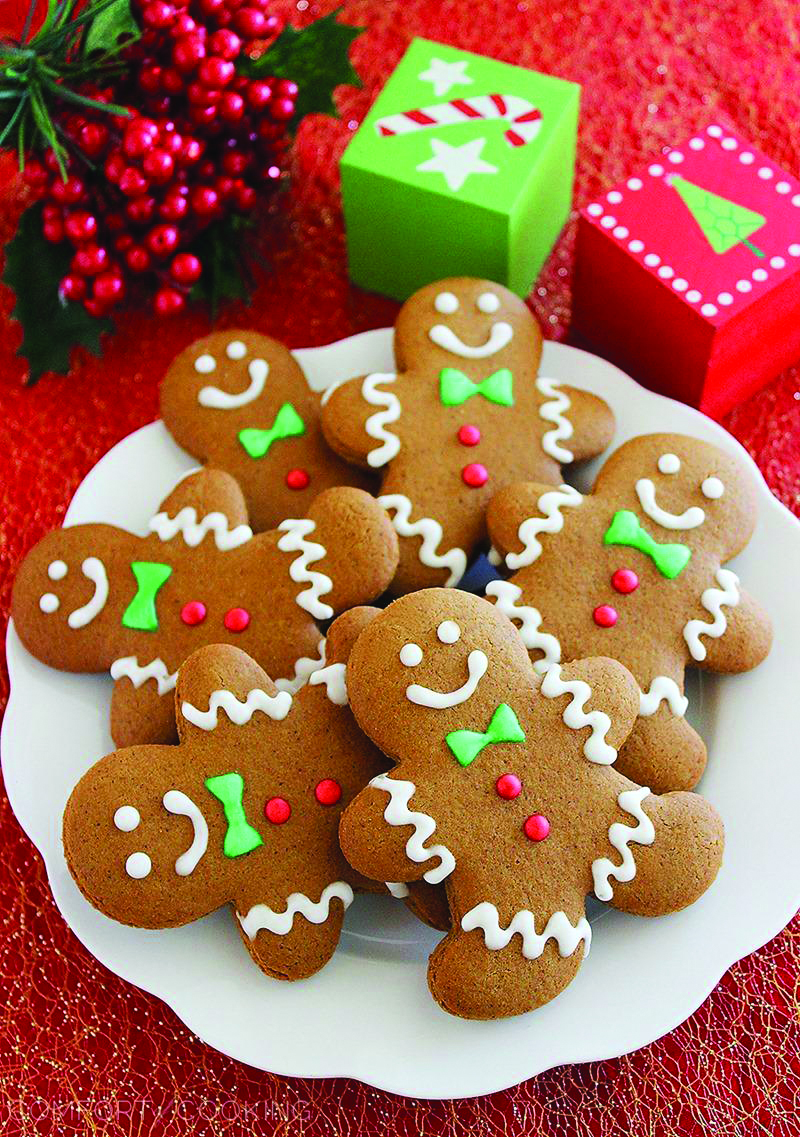 Gingerbread cookies to bring in the Christmas spirit